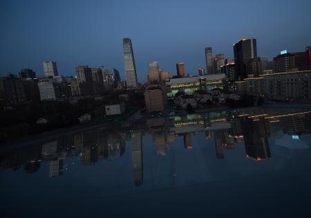 الرياض بين الأمطار وساعة الأرض