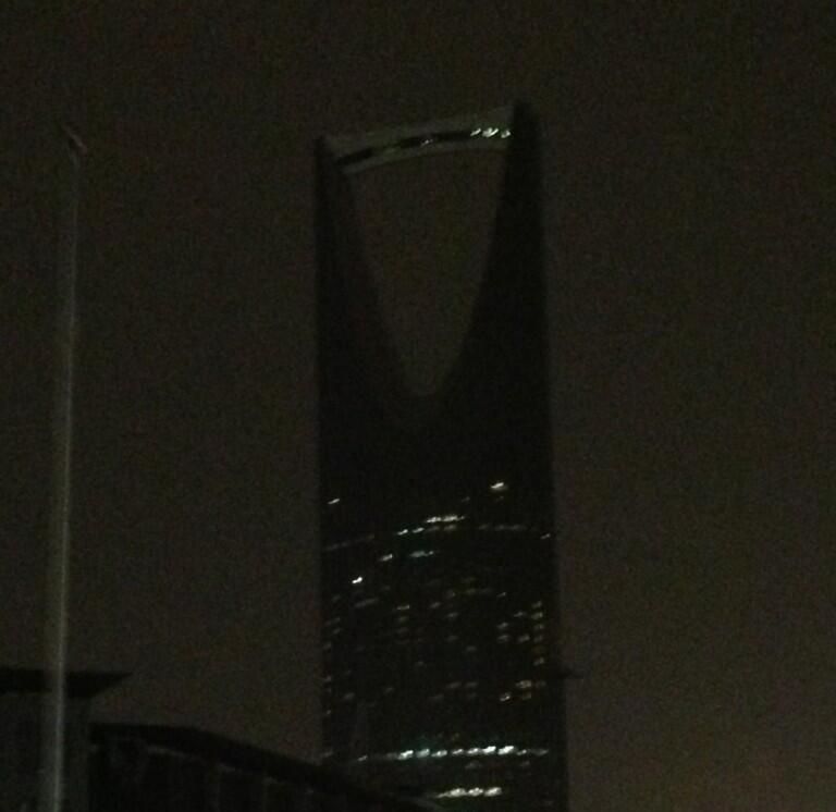 الرياض بين الأمطار وساعة الأرض