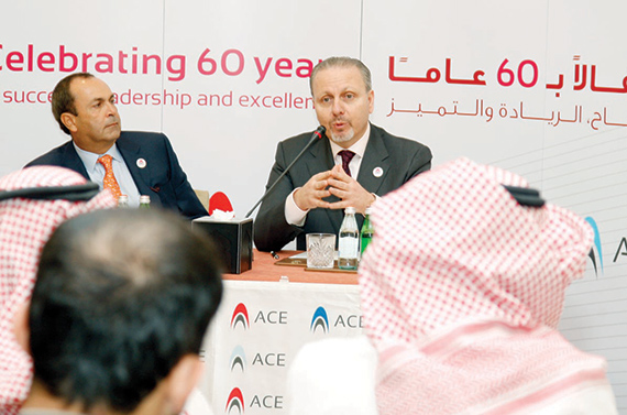 53 % من التأمين الطبي يستحوذ على القطاع و23 % المركبات