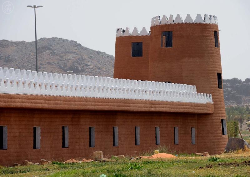 قصة مصورة: أمير حائل يعيد لقمة جبل السمراء زمن موقدة حاتم الطائي