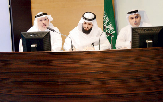 «العمل»: 600 ألف برماوي مرشحون لحل أزمة العمالة السائبة