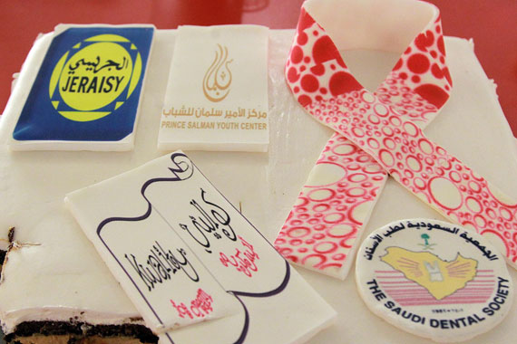 قصة مصورة : "يسلم فمك" .. حملة للكشف المبكر عن سرطان الفم