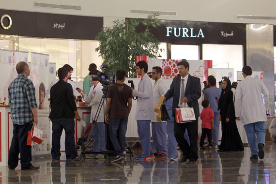 قصة مصورة : "يسلم فمك" .. حملة للكشف المبكر عن سرطان الفم