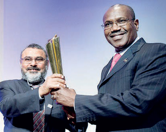 جوائز «نور» العالمية تضاف إلى رصيد «التربية» نحو التوجه إلى مجتمع المعلوماتية