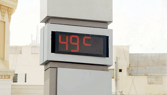 فرص هطول الأمطار على مرتفعات عسير .. الجمعة