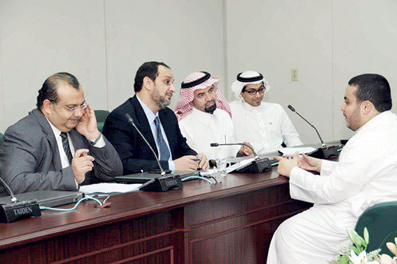 شركة النهدي الطبية تلتزم باستقطاب أكثر من 1000 موظف سعودي بنهاية العام