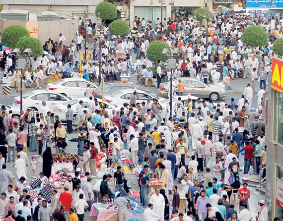 بلد جدة .. زحام البيع قبل المغادرة