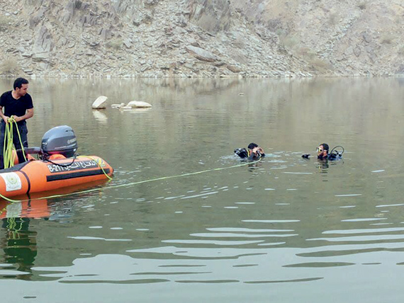 انتشال جثة غريق بحيرة سد بيش