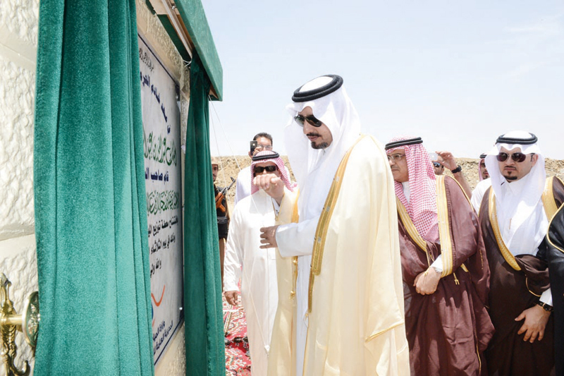 أمير عسير يؤكد حرص القيادة على توفير الراحة للمواطن