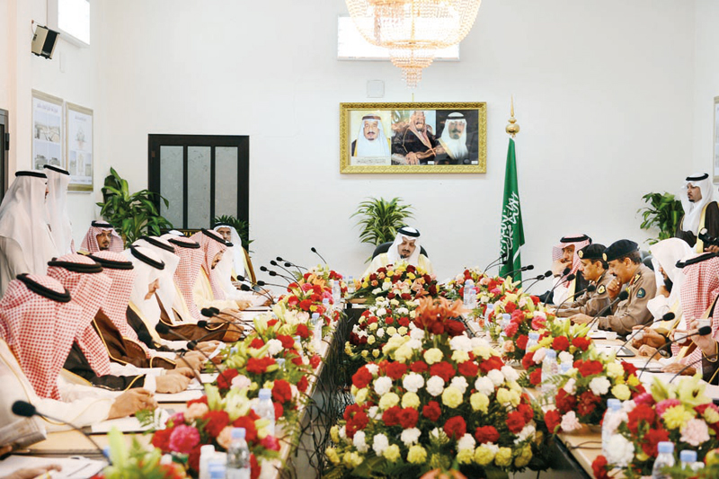 أمير عسير يؤكد حرص القيادة على توفير الراحة للمواطن