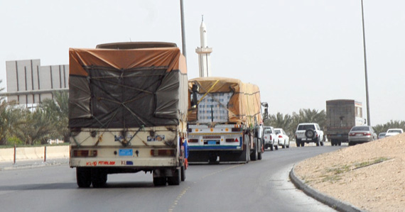 معوقات يواجهها قطاع النقل البري .. ومطالبات بإلزامية التأمين على البضائع