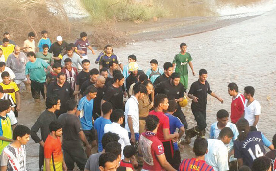 وفاة طفل وإنقاذ آخر في سيول «وادي مقاب»