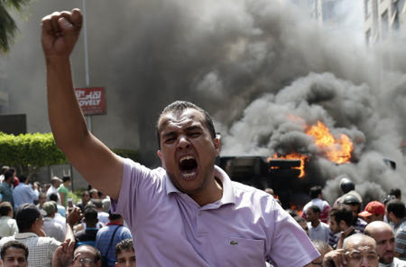 واشنطن تدعو رعاياها لمغادرة مصر