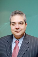 جون سفاكيانا كيس كاتبا في"الاقتصادية"