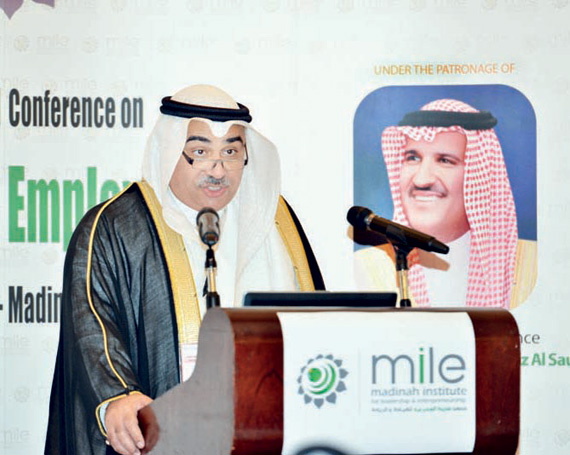 فقيه: قريبا إطلاق ساحة مفتوحة للحوار مع أطراف سوق «التوظيف»