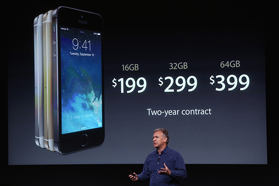 أبل تطرح هاتفي ذكي ايفون 5 أس وايفون 5 سي