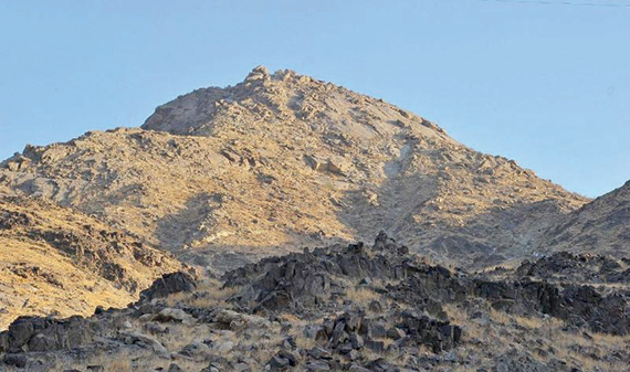 غار ثور .. موقع تاريخي يروي جانبا من السيرة النبوية