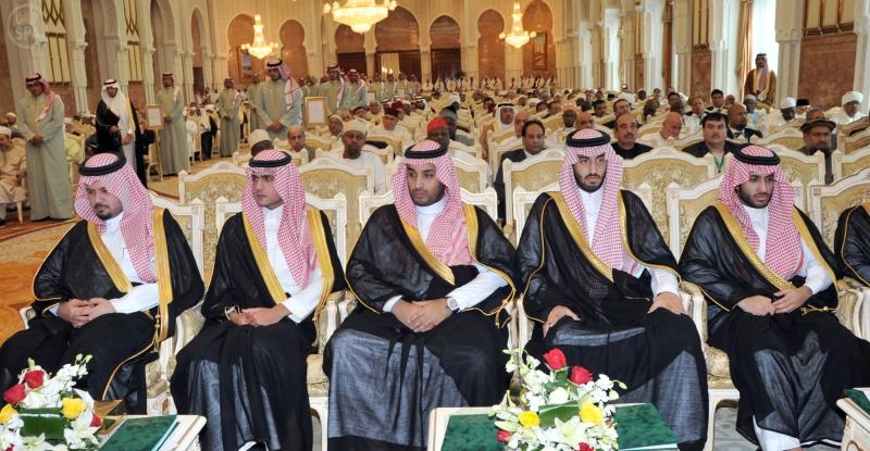 الملك : نحن أمة لا نقبل المساومة على ديننا .. ولا نسمح أن تُمس سيادة أوطاننا