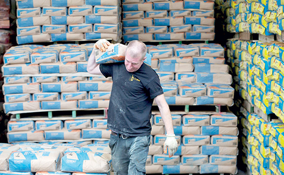 بريطانيا تستغل أزمة الدين الأمريكي لجذب رؤوس الأموال الخليجية