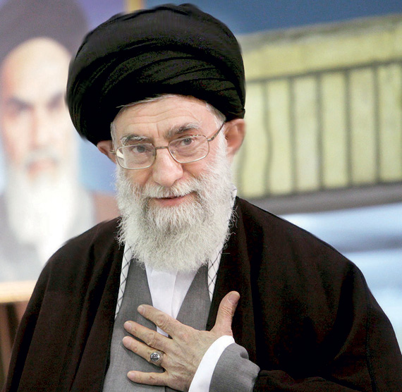 خامنئي يضع يده على عقارات إيرانيين ويجمع 95 مليار دولار