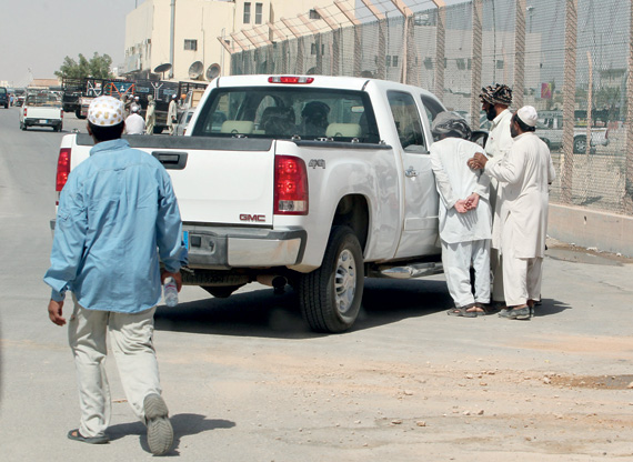 ارتفاع أجر العامل اليومي من 120
 إلى 200 ريال.. لابد من ضبط الأسعار
