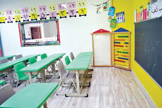 منح المرافقات لذويهن «تصريحا» للعمل كمعلمات في المدارس الأهلية