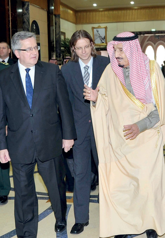 توقيع اتفاقية للتعاون الدفاعي بين السعودية وبولندا