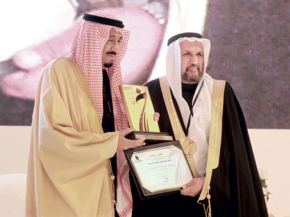 ولي العهد: الملك يوصينا بخدمة الشعب والعناية بالوطن والعقيدة