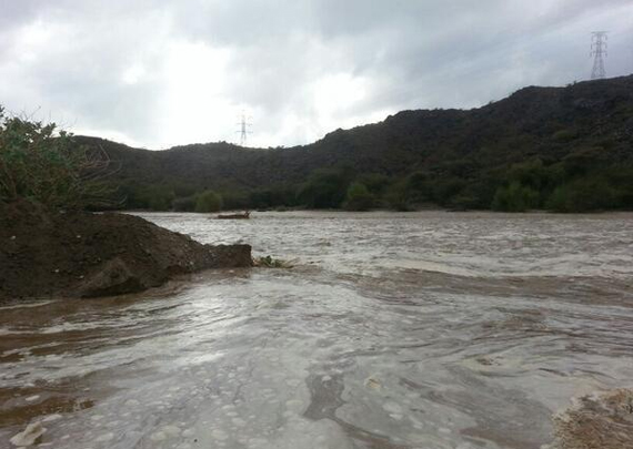 قصة مصورة : أجواء المطر على تويتر - فيديو