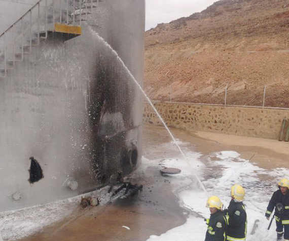 «مدني حائل» يسيطر على حريق في محطة كهرباء