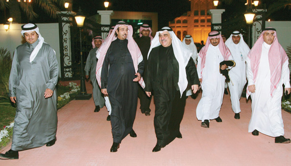 وزير العمل: «التجارة» مسؤولة عن التستر .. والسجن للمتاجرين بالعمالة