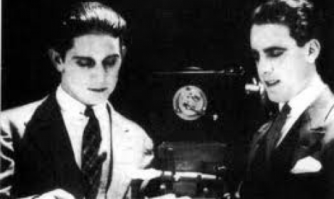 فيلم "الاخوين لاما" .. وثائقي يرصد تاريخ رواد السينما العربية