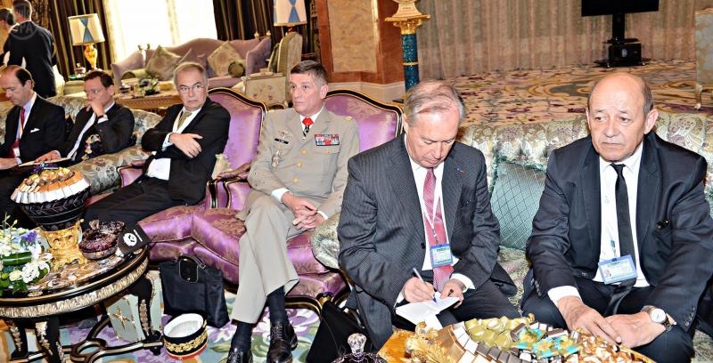 هولاند من الرياض: الهدف من جنيف2 خلق عملية انتقالية وليس التمديد للأسد