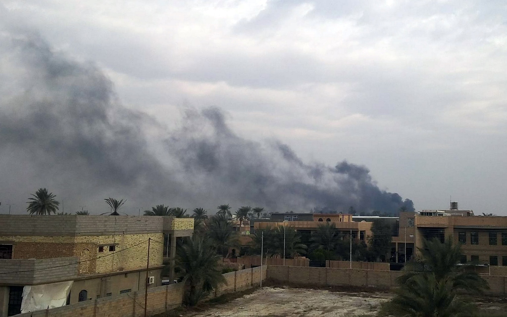 المالكي يواجه انتفاضة سياسية وشعبية.. استقالة 44 نائبا واشتباكات في الفلوجة والرمادي