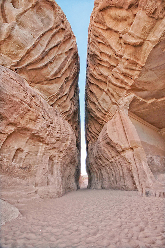 العُلا .. «أيقونة» الحضارات العابرة تعود للواجهة