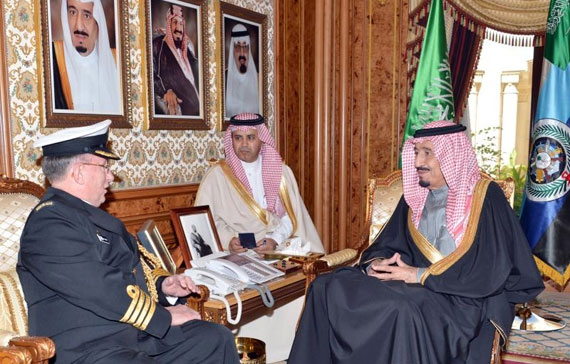 ولي العهد يستقبل الملحق العسكري الاسترالي