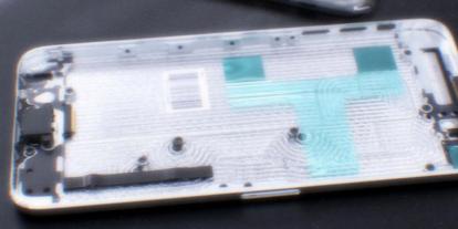 قصة مصورة : ايفون 6 .. شاشة كاملة دون حواف جانبية