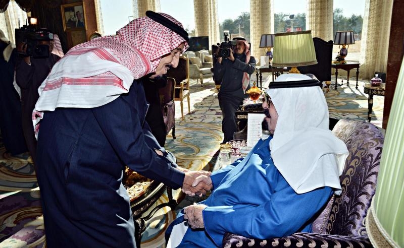 الملك يستقبل ولي العهد و الأمراء ودولة رئيس وزراء لبنان الأسبق