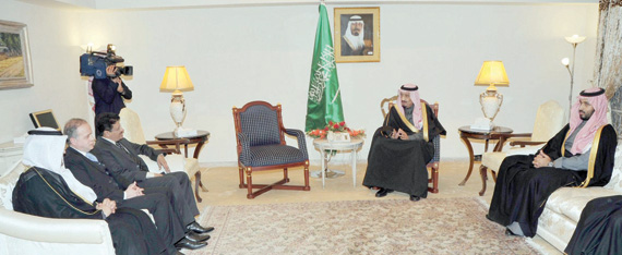 الأمير سلمان: الإعلام السعودي يقدم صورة صادقة لنهضة المملكة