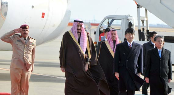 ولي العهد يصل إلى اليابان