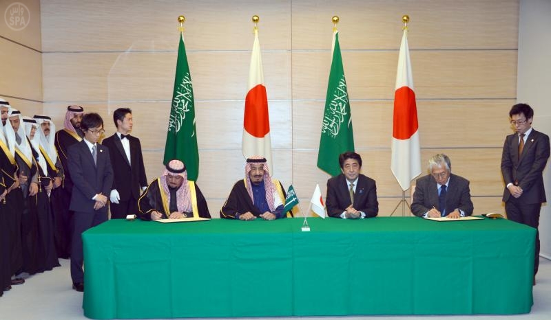 ولي العهد ورئيس الوزراء الياباني يعقدان اجتماعاً في طوكيو