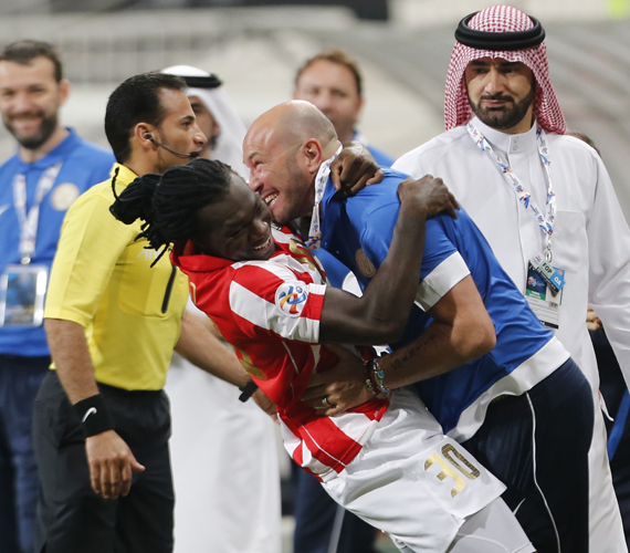 الشباب يهزم الاستقلال في قلب طهران.. والفتح يتعادل