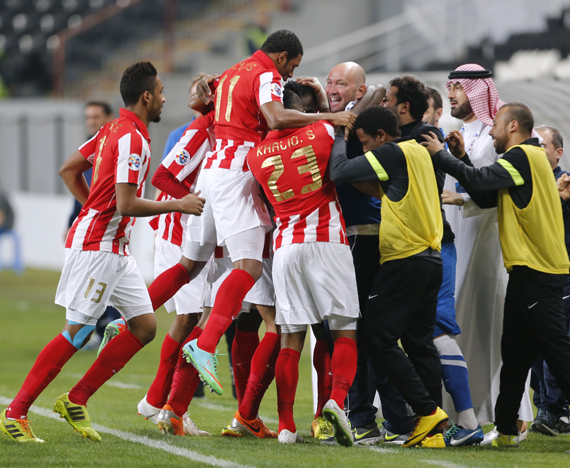 الشباب يهزم الاستقلال في قلب طهران.. والفتح يتعادل