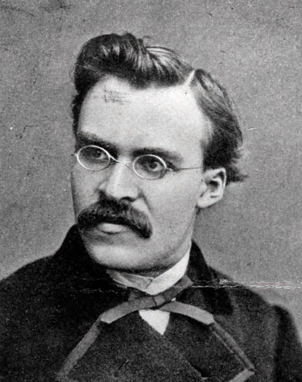 قصة «أدلجة»
التنوير الثقافي
لمصالح سياسية