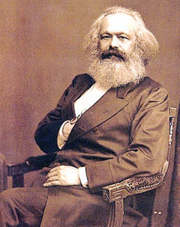 قصة «أدلجة»
التنوير الثقافي
لمصالح سياسية