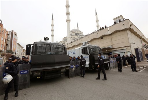 تركيا تصدر قانونا بإغلاق المدارس التابعة لفتح الله غولن خصم أردوغان