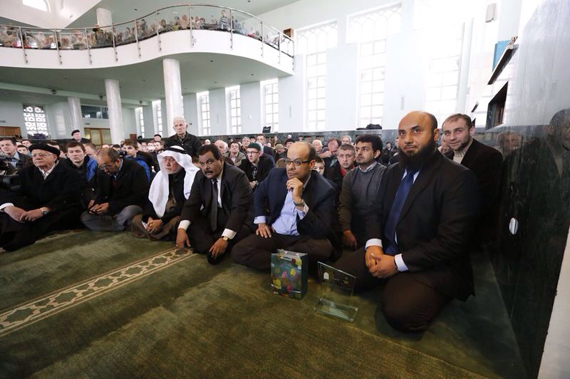 قصة مصورة : جامع الملك فهد في سراييفو يخرّج أصغر حافظ للقرآن في البوسنة