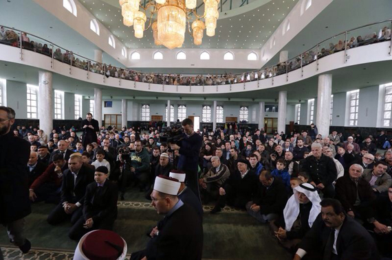 قصة مصورة : جامع الملك فهد في سراييفو يخرّج أصغر حافظ للقرآن في البوسنة