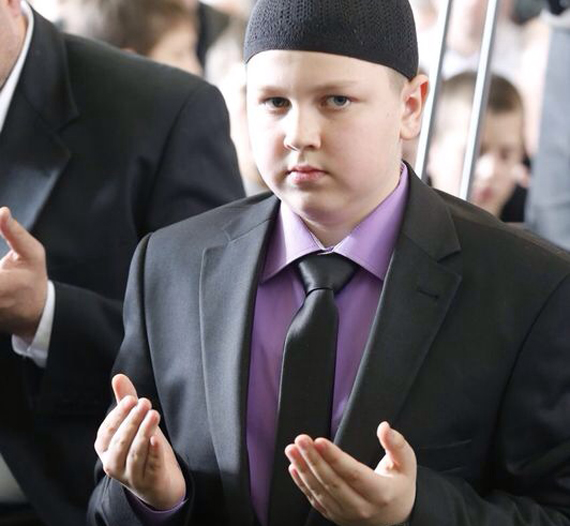 قصة مصورة : جامع الملك فهد في سراييفو يخرّج أصغر حافظ للقرآن في البوسنة