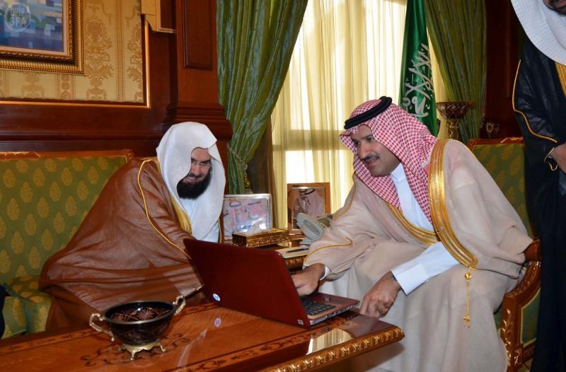 أمير المدينة المنورة يدشن مشروع خادم الحرمين للترجمة الفورية